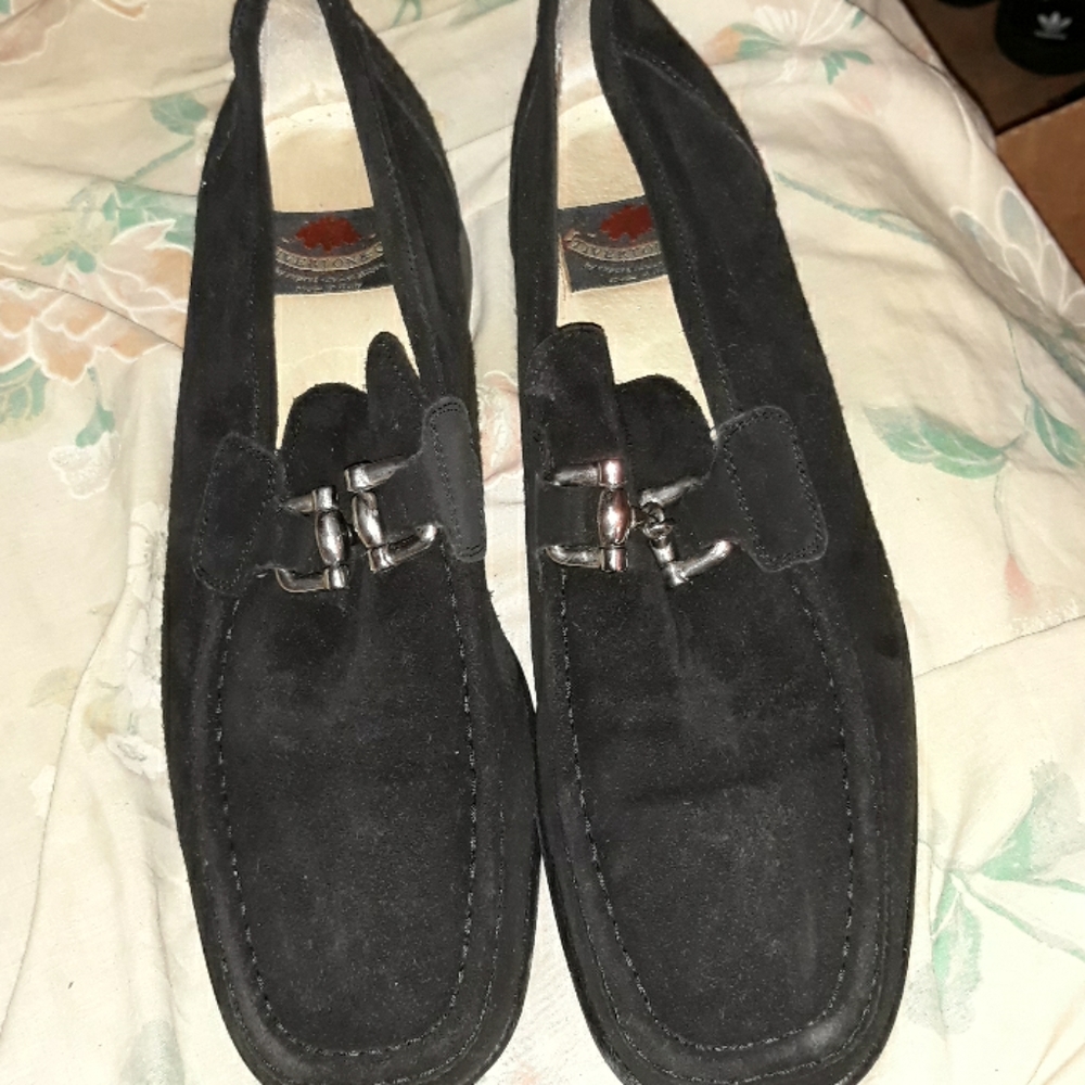 Men's (((TIVERTON & CO.))) HARD BOTTOM Suede Shoes